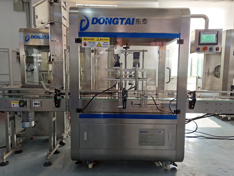 一瞬間，東泰全自動食用油灌裝機給你一百萬個可能