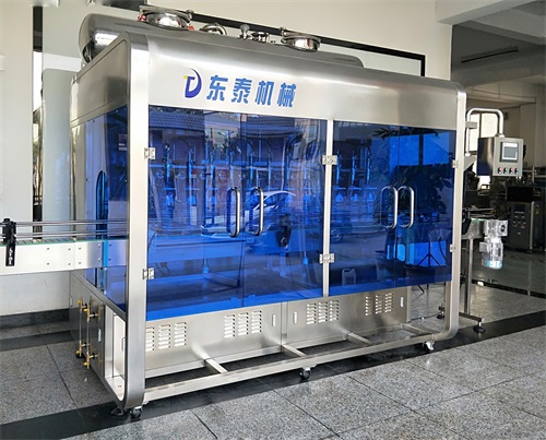 年終慶典，全自動(dòng)食用油灌裝機(jī)紅毯走秀