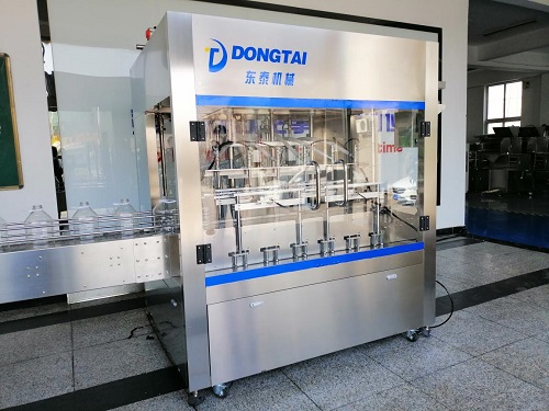 食用油灌裝機(jī)因細(xì)節(jié)而受歡迎，山東東泰為其助力