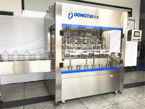 帥氣多金還會(huì)“撩妹” 這樣的食用油灌裝機(jī)你見過嗎？